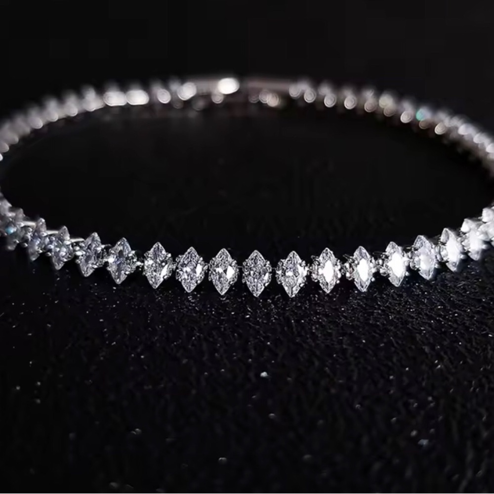 Marquis Silvery Tennis Bracelet